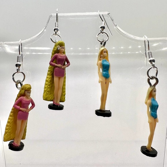 Barbie Earrings - Doll Earrings - Retro Toy Earrings - Barbie Accessories - Picture 9 of 11